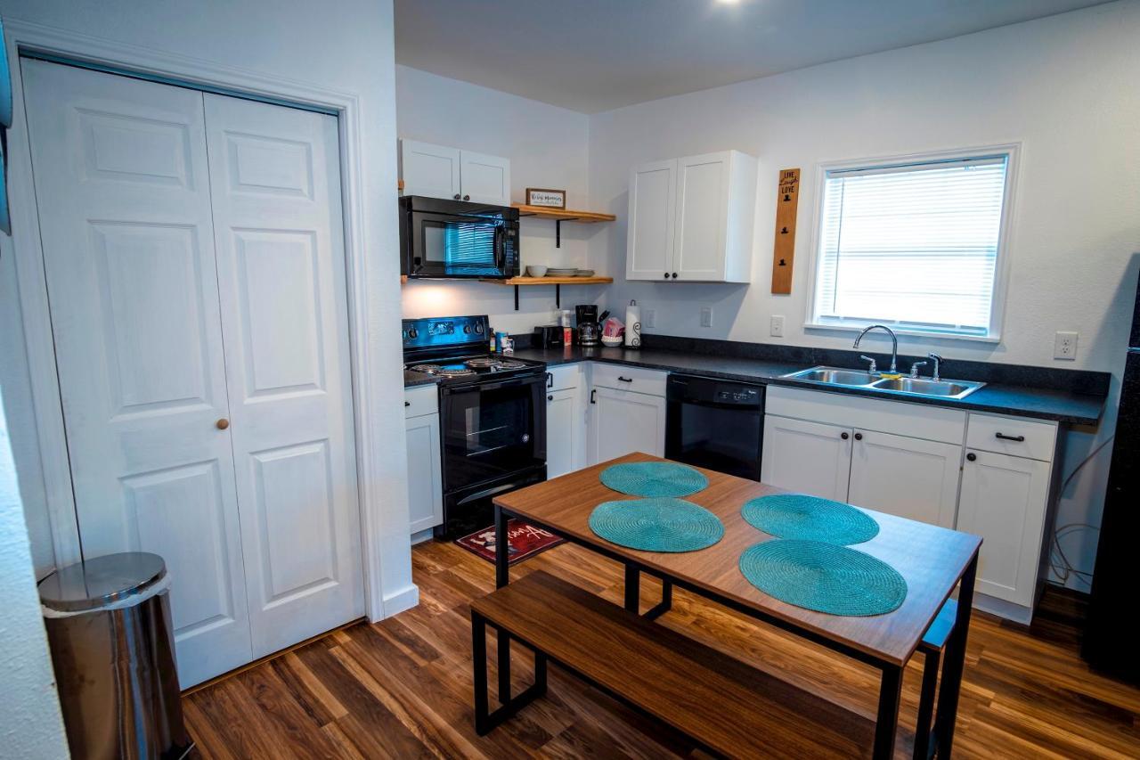 Downtown View Cozy 2Br1Ba Home Sleeps 8 Σαν Αντόνιο Εξωτερικό φωτογραφία